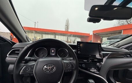 Toyota Camry, 2022 год, 3 700 000 рублей, 8 фотография