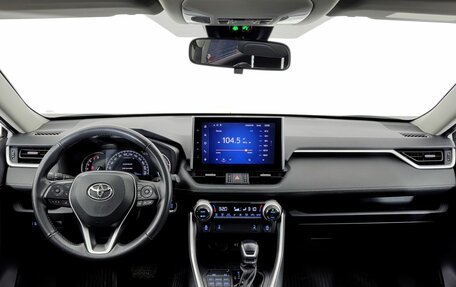 Toyota RAV4, 2023 год, 3 785 000 рублей, 10 фотография