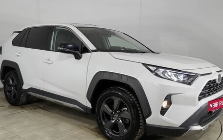 Toyota RAV4, 2023 год, 3 785 000 рублей, 3 фотография