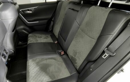 Toyota RAV4, 2023 год, 3 785 000 рублей, 22 фотография