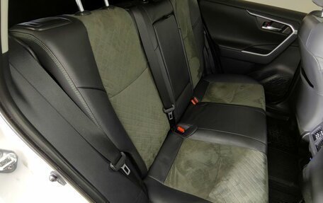 Toyota RAV4, 2023 год, 3 785 000 рублей, 26 фотография