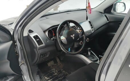 Mitsubishi Outlander III рестайлинг 3, 2007 год, 820 000 рублей, 8 фотография