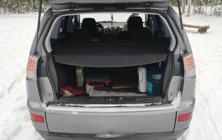 Mitsubishi Outlander III рестайлинг 3, 2007 год, 820 000 рублей, 7 фотография