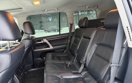 Toyota Land Cruiser 200, 2011 год, 2 950 000 рублей, 15 фотография