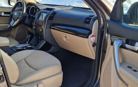 KIA Sorento II рестайлинг, 2009 год, 1 777 000 рублей, 18 фотография