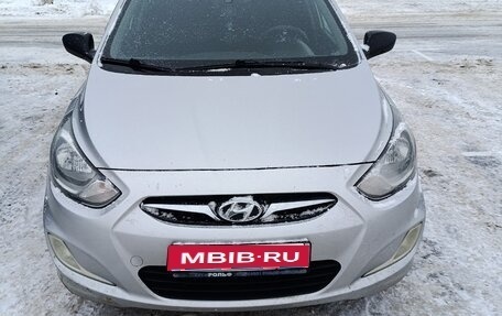Hyundai Solaris II рестайлинг, 2014 год, 850 000 рублей, 1 фотография