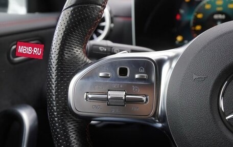 Mercedes-Benz CLA, 2019 год, 2 750 000 рублей, 18 фотография