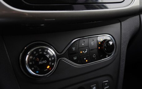 Renault Sandero II рестайлинг, 2015 год, 649 000 рублей, 14 фотография