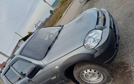 Chevrolet Niva I рестайлинг, 2015 год, 620 000 рублей, 4 фотография