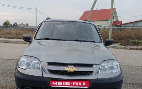 Chevrolet Niva I рестайлинг, 2015 год, 620 000 рублей, 2 фотография