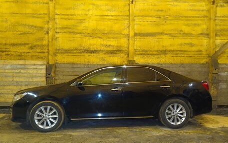 Toyota Camry, 2014 год, 2 100 000 рублей, 2 фотография