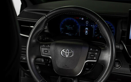 Toyota Camry, 2024 год, 3 590 000 рублей, 16 фотография