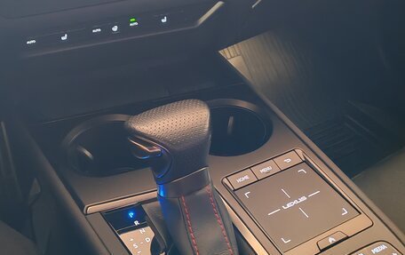 Lexus UX I, 2021 год, 5 000 000 рублей, 6 фотография