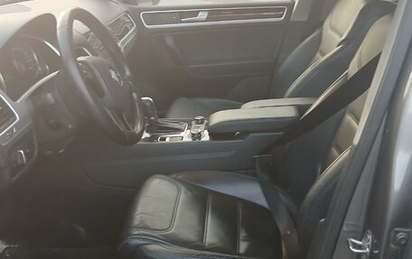 Volkswagen Touareg III, 2011 год, 2 100 000 рублей, 8 фотография