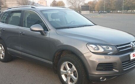 Volkswagen Touareg III, 2011 год, 2 100 000 рублей, 3 фотография