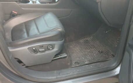 Volkswagen Touareg III, 2011 год, 2 100 000 рублей, 12 фотография