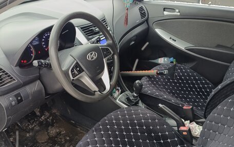 Hyundai Solaris II рестайлинг, 2014 год, 850 000 рублей, 7 фотография