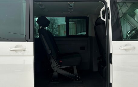 Volkswagen Caravelle T6 рестайлинг, 2021 год, 4 347 800 рублей, 9 фотография