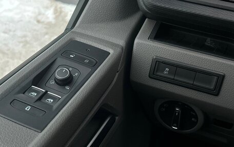 Volkswagen Caravelle T6 рестайлинг, 2021 год, 4 347 800 рублей, 20 фотография