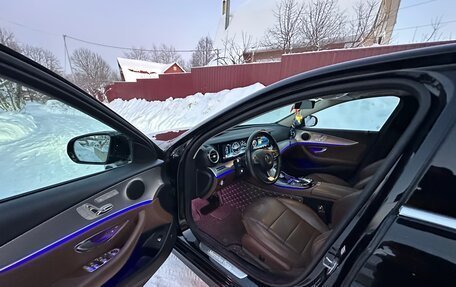 Mercedes-Benz E-Класс, 2017 год, 3 550 000 рублей, 5 фотография