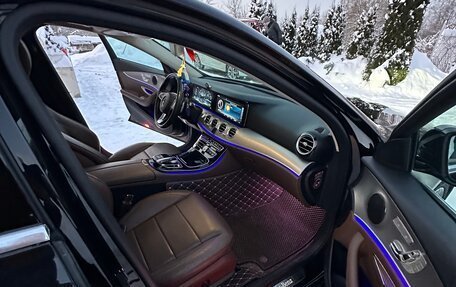 Mercedes-Benz E-Класс, 2017 год, 3 550 000 рублей, 6 фотография