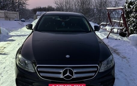 Mercedes-Benz E-Класс, 2017 год, 3 550 000 рублей, 15 фотография