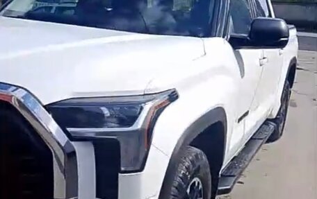 Toyota Tundra, 2022 год, 7 000 000 рублей, 2 фотография