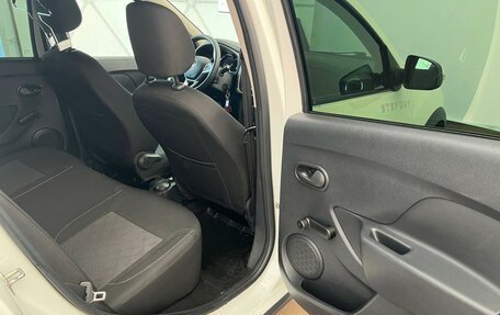 Renault Sandero II рестайлинг, 2019 год, 1 250 000 рублей, 17 фотография