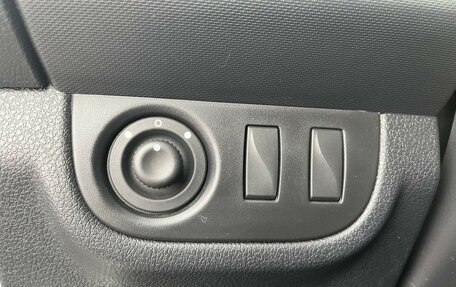 Renault Sandero II рестайлинг, 2019 год, 1 250 000 рублей, 20 фотография