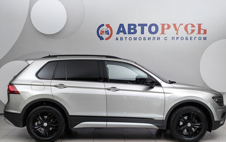 Volkswagen Tiguan II, 2019 год, 2 399 000 рублей, 5 фотография