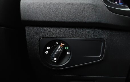 Volkswagen Tiguan II, 2019 год, 2 399 000 рублей, 21 фотография