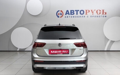 Volkswagen Tiguan II, 2019 год, 2 399 000 рублей, 4 фотография