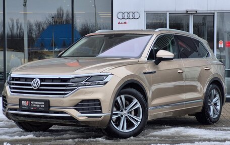 Volkswagen Touareg III, 2018 год, 6 390 000 рублей, 1 фотография