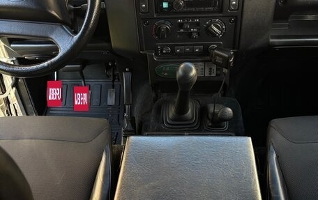 Land Rover Defender I, 2013 год, 4 100 000 рублей, 10 фотография