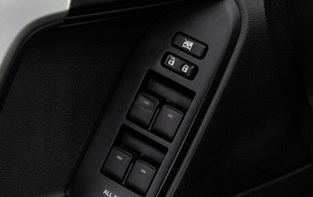 Toyota Land Cruiser Prado 150 рестайлинг 2, 2013 год, 2 899 000 рублей, 19 фотография