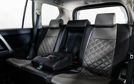 Toyota Land Cruiser Prado 150 рестайлинг 2, 2013 год, 2 899 000 рублей, 24 фотография