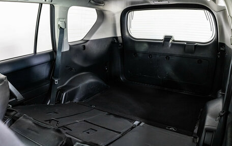 Toyota Land Cruiser Prado 150 рестайлинг 2, 2013 год, 2 899 000 рублей, 26 фотография