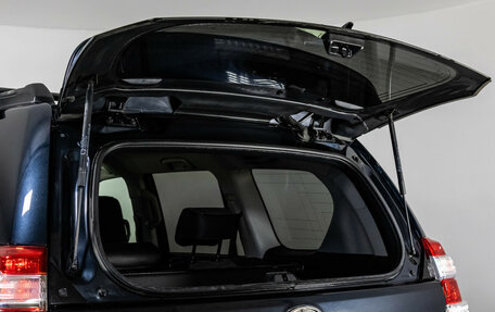 Toyota Land Cruiser Prado 150 рестайлинг 2, 2013 год, 2 899 000 рублей, 29 фотография