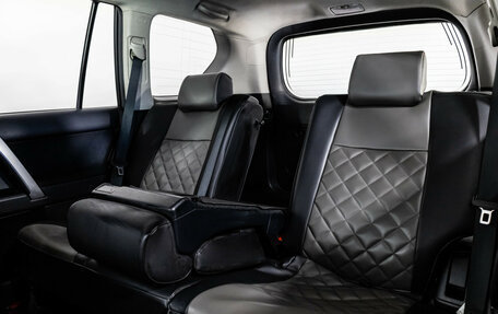 Toyota Land Cruiser Prado 150 рестайлинг 2, 2013 год, 2 899 000 рублей, 25 фотография