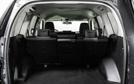 Toyota Land Cruiser Prado 150 рестайлинг 2, 2013 год, 2 899 000 рублей, 30 фотография