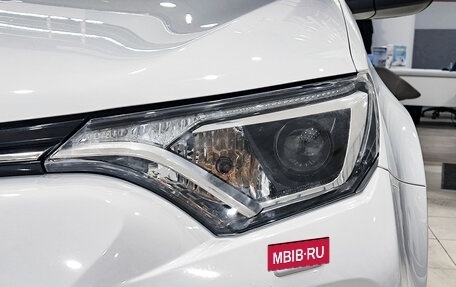 Toyota RAV4, 2017 год, 2 550 000 рублей, 21 фотография