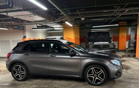 Mercedes-Benz GLA, 2019 год, 3 400 000 рублей, 11 фотография