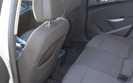 Opel Astra J, 2011 год, 850 000 рублей, 9 фотография