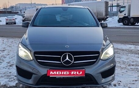 Mercedes-Benz B-Класс, 2018 год, 2 200 000 рублей, 2 фотография