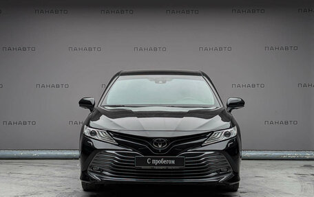 Toyota Camry, 2018 год, 2 697 000 рублей, 2 фотография