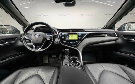 Toyota Camry, 2018 год, 2 697 000 рублей, 12 фотография