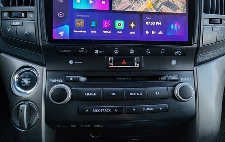 Toyota Land Cruiser 200, 2010 год, 4 000 000 рублей, 16 фотография