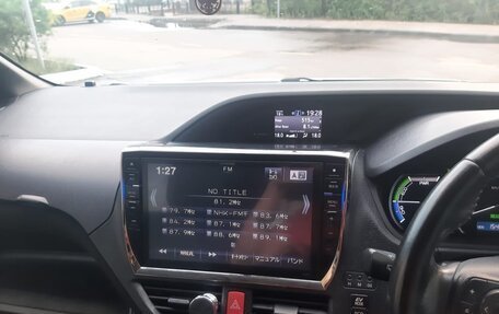 Toyota Voxy III, 2014 год, 1 600 000 рублей, 12 фотография