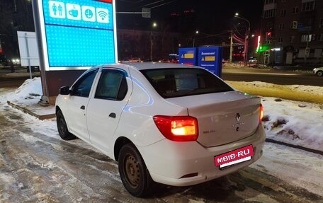 Renault Logan II, 2017 год, 550 000 рублей, 4 фотография