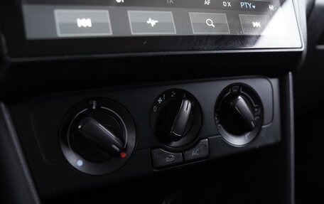 Volkswagen Polo VI (EU Market), 2013 год, 910 000 рублей, 15 фотография